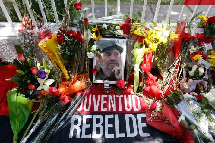 Diputados comunistas y socialistas piden homenaje a Fidel Castro en el Congreso