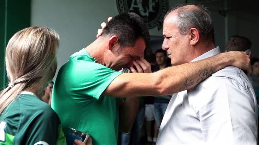 [VIDEO] Arquero de Chapecoense que no viajó anuncia su retiro del fútbol tras la tragedia