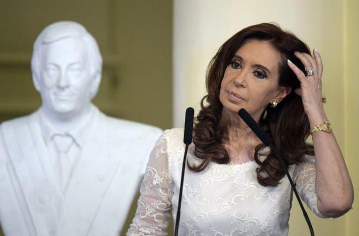 Cristina Fernández acusa persecución tras ser procesada por asociación ilícita