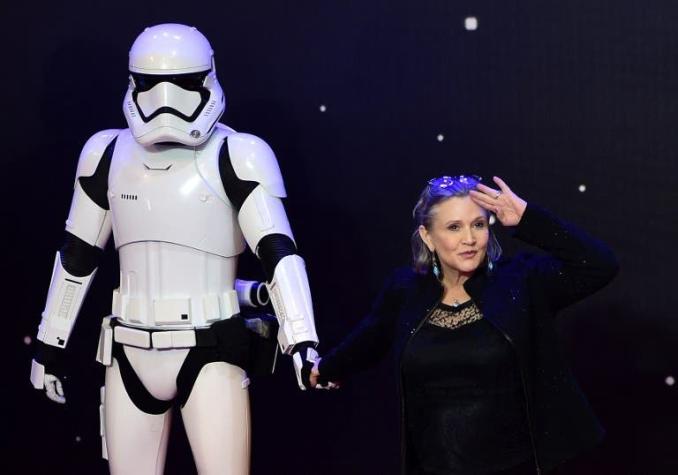 La "Princesa Leia", Carrie Fisher, se encuentra "estable" tras sufrir un ataque cardíaco
