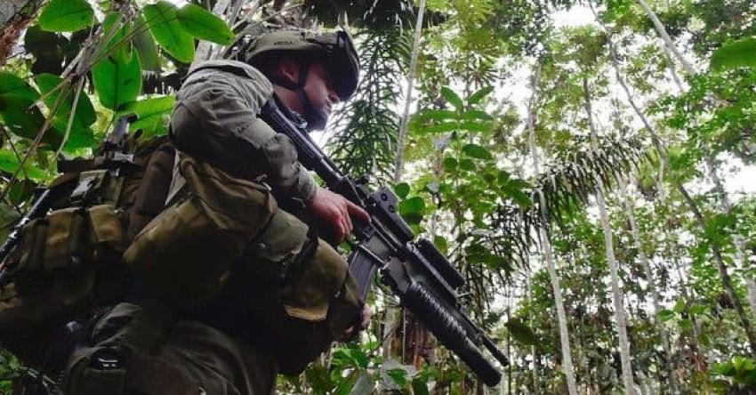 Mueren dos soldados en Colombia en presunto ataque de guerrilla del ELN