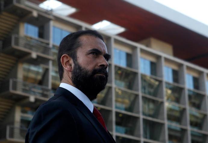 Gutiérrez (PC) pide a Fiscalía incautar correos entre hijo de Piñera y gerente de Bancard