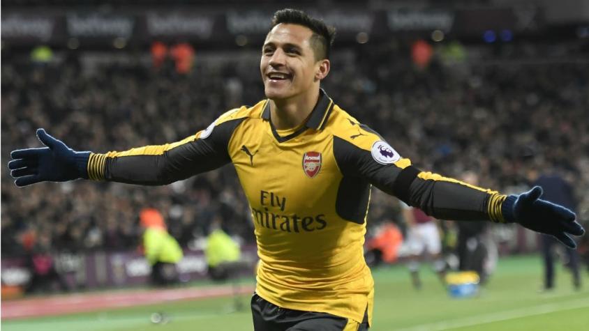 [VIDEO] Se llevó la pelota para la casa: Alexis marca un triplete en goleada de Arsenal