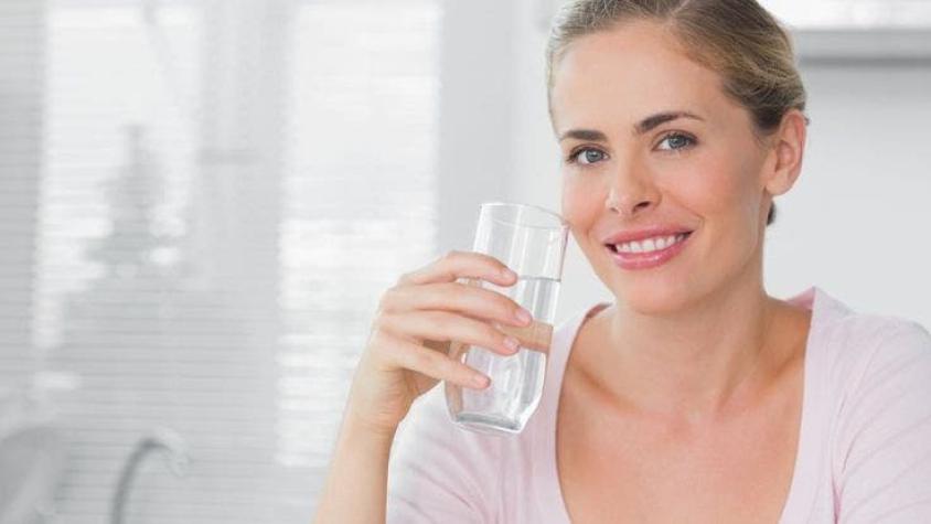 Cuándo beber demasiada agua puede ser perjudicial para tu salud