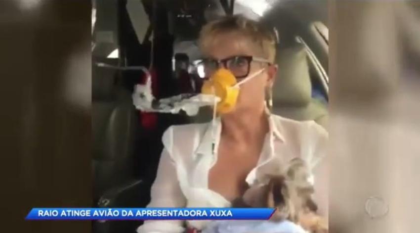[VIDEO] Tensos momentos: Avión que trasladaba a Xuxa es golpeado por un rayo