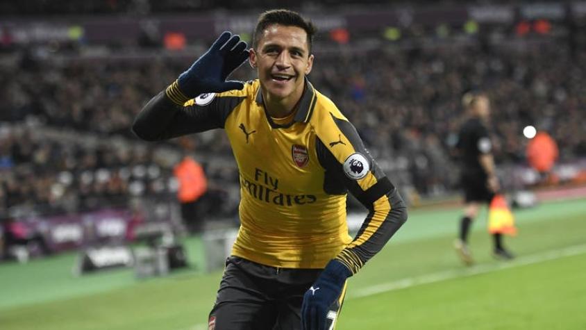Alexis Sánchez elige a leyenda de Arsenal con la que le hubiese gustado hacer dupla