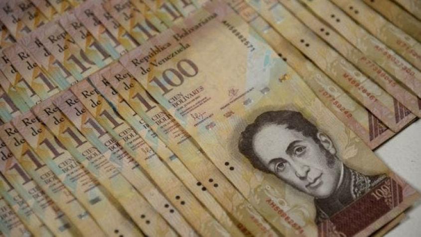 Venezolanos esperan ansiosos nuevas monedas y billetes