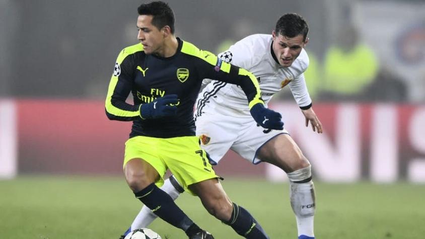 Alexis aporta asistencia en triunfo del Arsenal que consolida su liderato en Champions