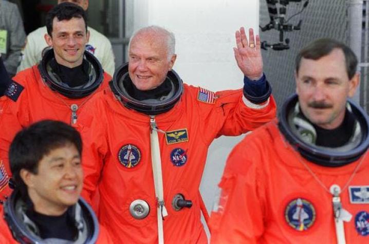 Legendario astronauta John Glenn muere a los 95 años