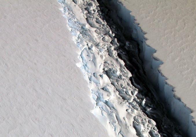 La NASA descubre una grieta gigante en el hielo antártico