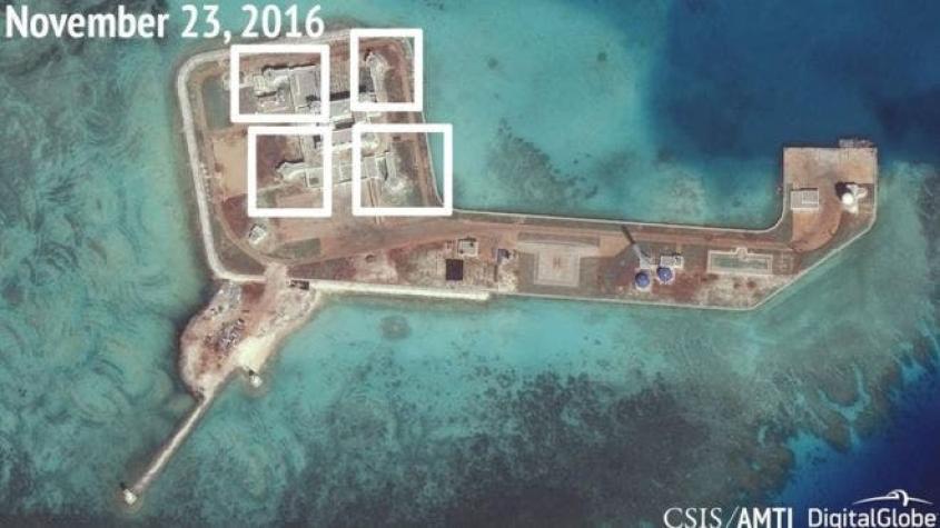 Beijing instala armamento en sus controvertidas islas artificiales del Mar de China Meridional