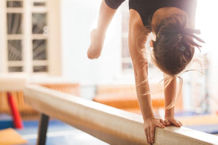 Más de 300 gimnastas fueron víctimas de abuso sexual en Estados Unidos