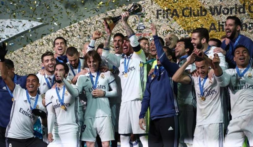 Real Madrid se convierte en el primer club en levantar cinco copas de campeón del mundo