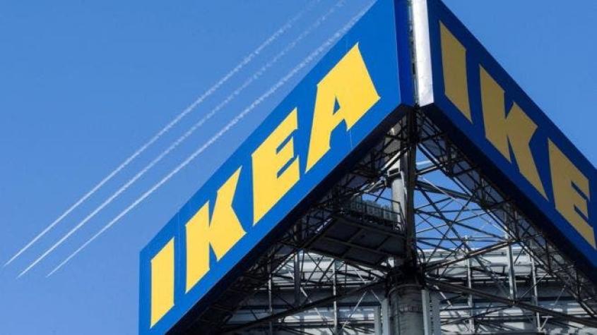 La inusual petición de Ikea para que adolescentes dejen de pasar la noche en sus tiendas