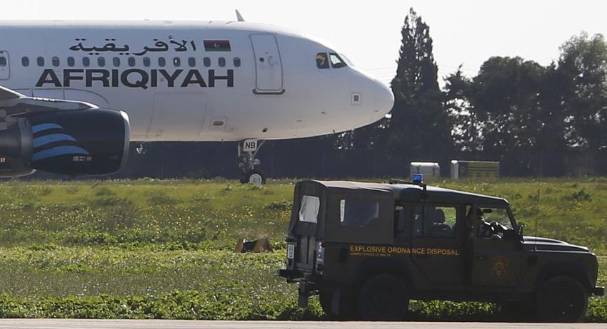 Secuestro de avión libio: Primer Ministro de Malta informa que captores se rindieron