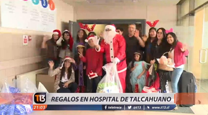 [VIDEO] Viejito Pascuero adelanta entrega de regalos en Hospital de Talcahuano