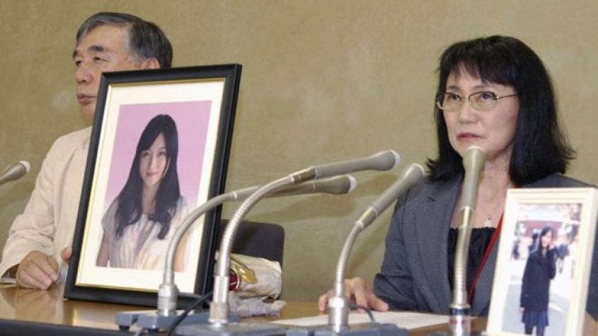 La historia de una joven en Japón que se suicidó por trabajar más de 20 horas diarias