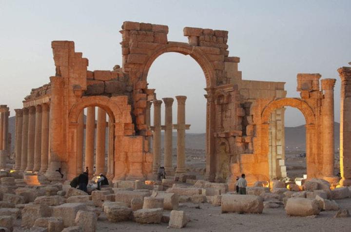El Estado Islámico destruyó más tesoros arqueológicos en ciudad siria de Palmira