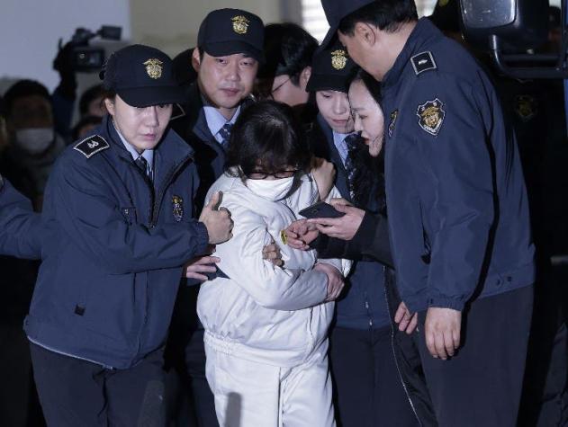 La hija de la "Rasputina" de Corea del Sur detenida en Dinamarca