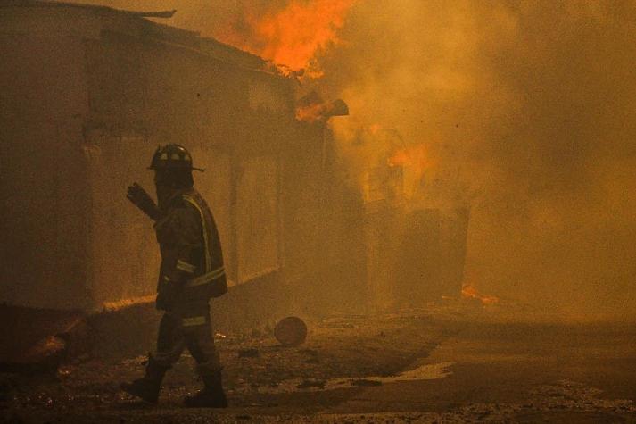 Incendio en Valparaíso: fiscal no descarta intencionalidad