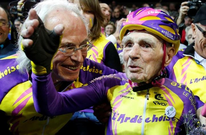 [VIDEO] Así fue como el francés de 105 años Robert Marchand logró récord de velocidad en bicicleta