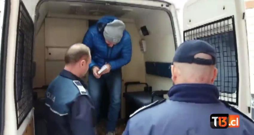[VIDEO] Rafael Garay llega a corte rumana donde se revisa su extradición