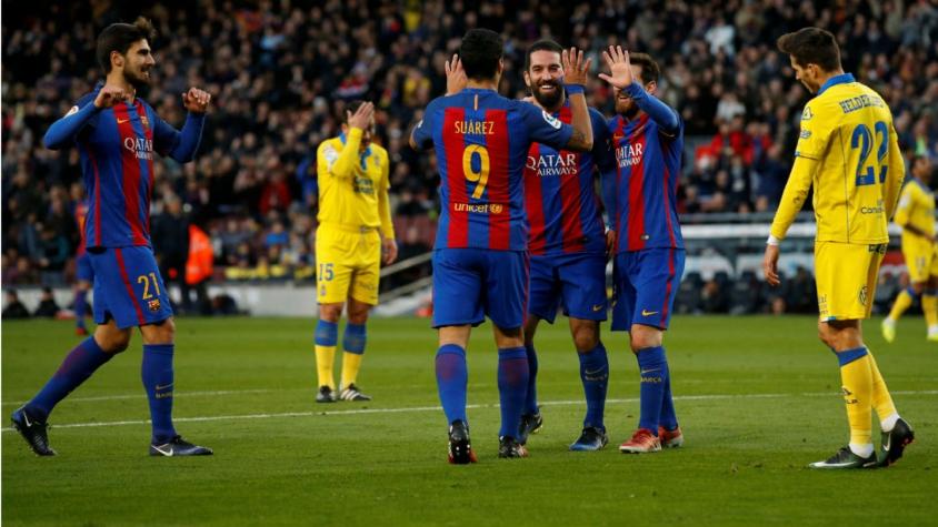 Barcelona golea y supera al Sevilla de Sampaoli en la tabla de la liga española