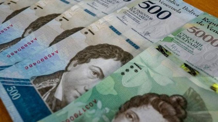 Los nuevos billetes de Venezuela ya están en las calles (y con un mes de retraso)