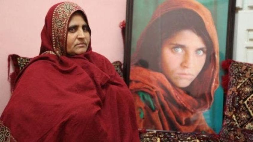 Enferma y frágil: la trágica vida de la icónica "niña afgana" de National Geographic