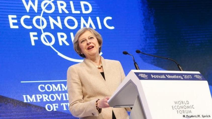 Primera Ministra Theresa May: "Reino Unido quiere liderar el crecimiento económico"
