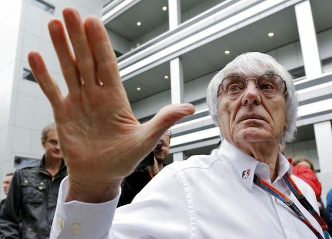 Histórico director de la Fórmula 1 Bernie Ecclestone deja su cargo