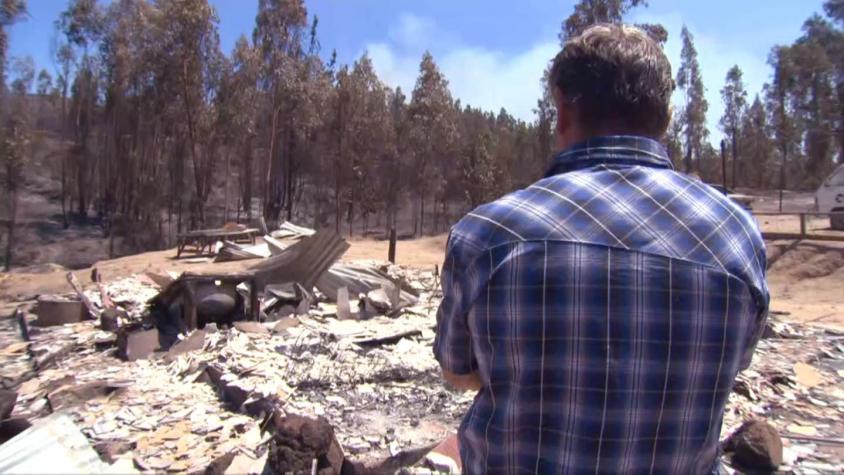 Incendio forestal en Vichuquén deja 4 viviendas afectadas durante la jornada