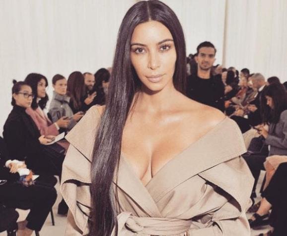 Uñas con piercings: la nueva tendencia que impone Kim Kardashian