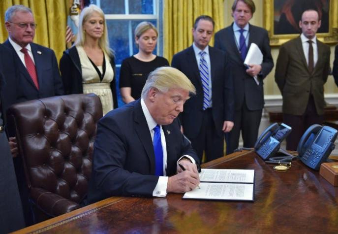 Trump afirma que decreto migratorio no es una prohibición que apunte a musulmanes