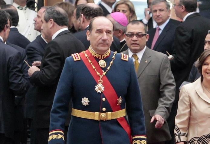 General (r) Fuente-Alba pide que su caso lo investigue la Justicia Militar en lugar de la Fiscalía
