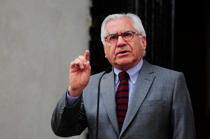 Mario Fernández pide que candidatos "compitan internamente de acuerdo a normas de la coalición"