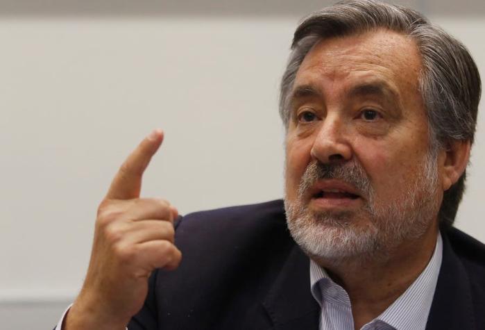 Guillier recibe críticas desde el oficialismo por declaración sobre impasse con Cuba