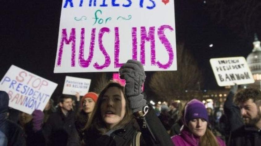 ¿Es ilegal la orden de Donald Trump que impide la entrada de 7 países musulmanes a EE.UU.?