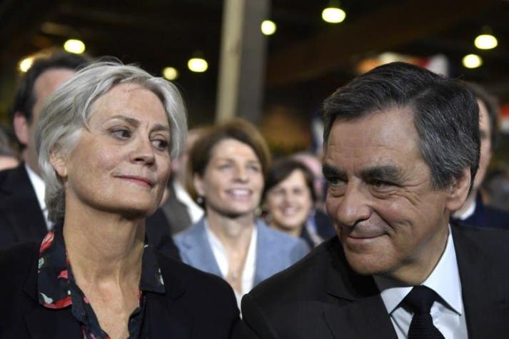 Nueva revelación afecta campaña de François Fillon en Francia