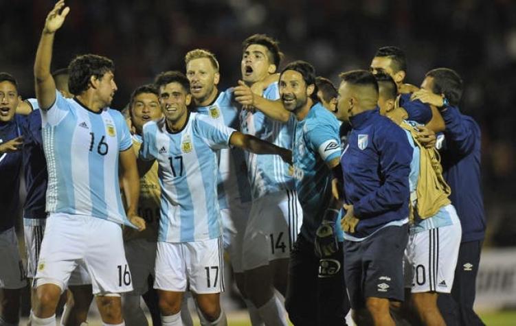 Con retraso y vistiendo camisetas de Sub 20 argentina Tucumán vence a El Nacional en la Libertadores