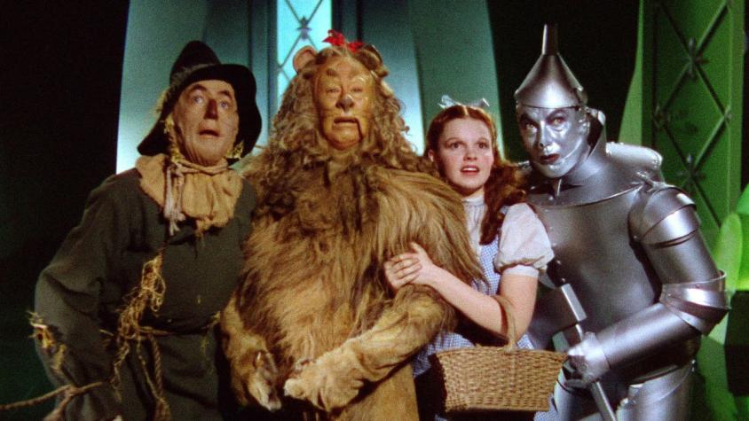 Ex esposo de Judy Garland revela que actriz fue abusada durante el rodaje de "El mago de Oz"