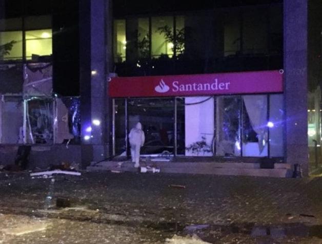 Detonación de cajero automático causa fuerte explosión en sucursal bancaria