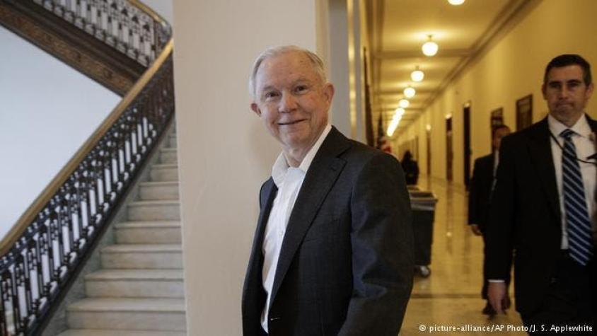 EE. UU.: Jeff Sessions, nuevo fiscal general