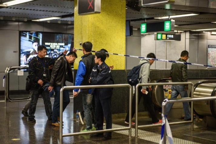 Incendio en el metro de Hong Kong deja 18 heridos