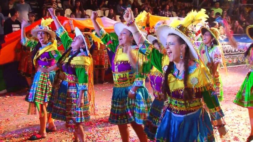 [VIDEO] Carnaval "Con la Fuerza del Sol" llena las calles de Arica