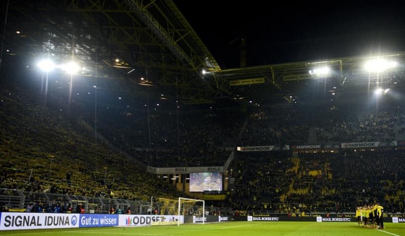 Borussia Dortmund acepta castigo tras los graves incidentes que protagonizaron sus hinchas