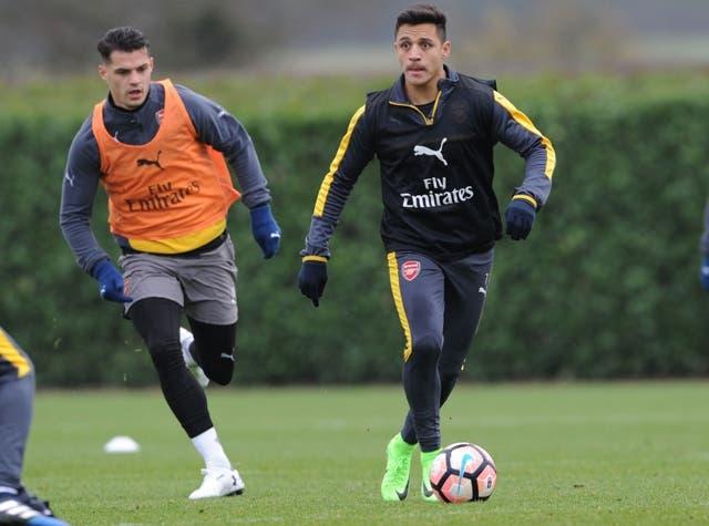 Alexis está de vuelta en Arsenal FC y ya entrena junto a los "Gunners"