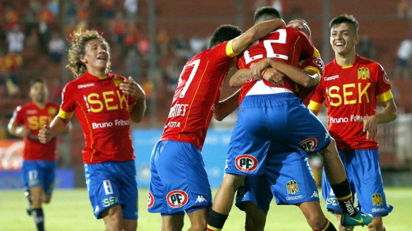 Unión Española golea a Deportes Temuco y consigue su primer triunfo en el Clausura 2017