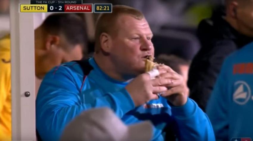 [VIDEO] Así disfrutó el arquero "XL" del Sutton el partido ante Arsenal por la Copa FA