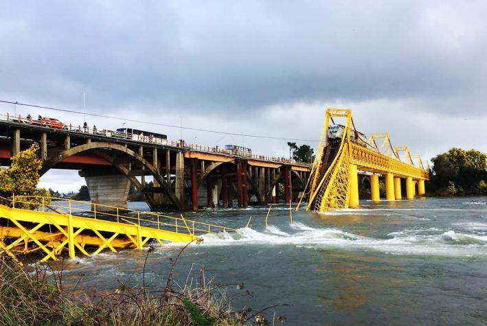 Después de seis meses: Mañana comenzarán a retirar vagones de tren que cayó a río Toltén